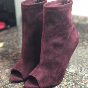 High ankles booties
